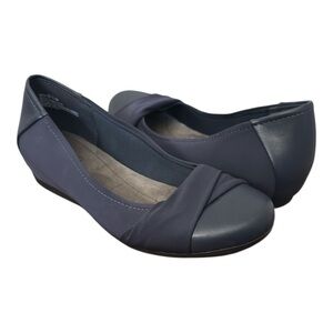 Baretraps Navy Blue Misty Flats Size 9.5